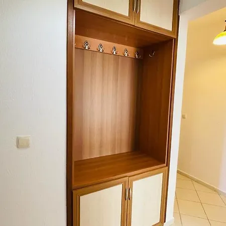 Apartament Yalikavak Marina'nin Hemen Yaninda 3+1 Esyali Ev *