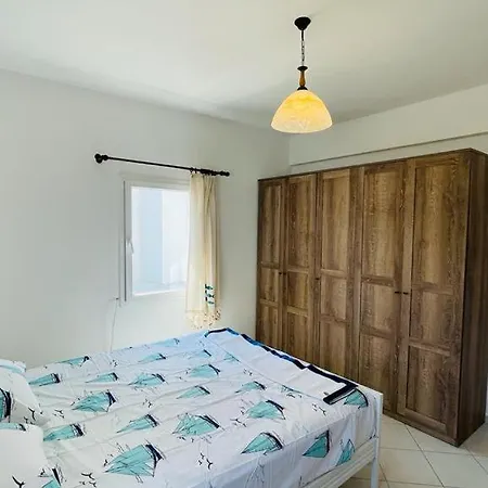 Apartament Yalikavak Marina'nin Hemen Yaninda 3+1 Esyali Ev Bodrum