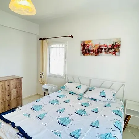 Yalikavak Marina'nin Hemen Yaninda 3+1 Esyali Ev