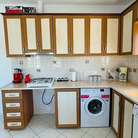 Yalikavak Marina'nin Hemen Yaninda 3+1 Esyali Ev