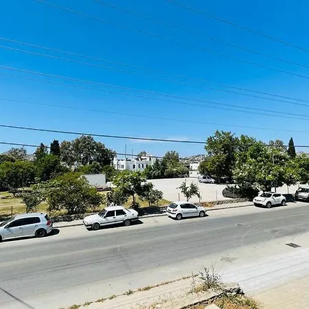 Yalikavak Marina'nin Hemen Yaninda 3+1 Esyali Ev Bodrum